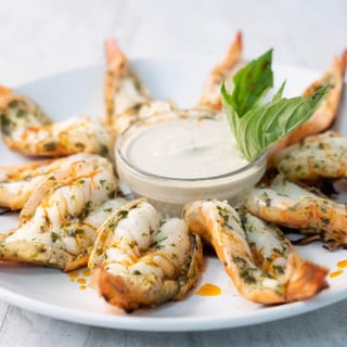 OVEN-GRILLED BUTTERFLIED SHRIMP (10pcs) & GARLIC DIP